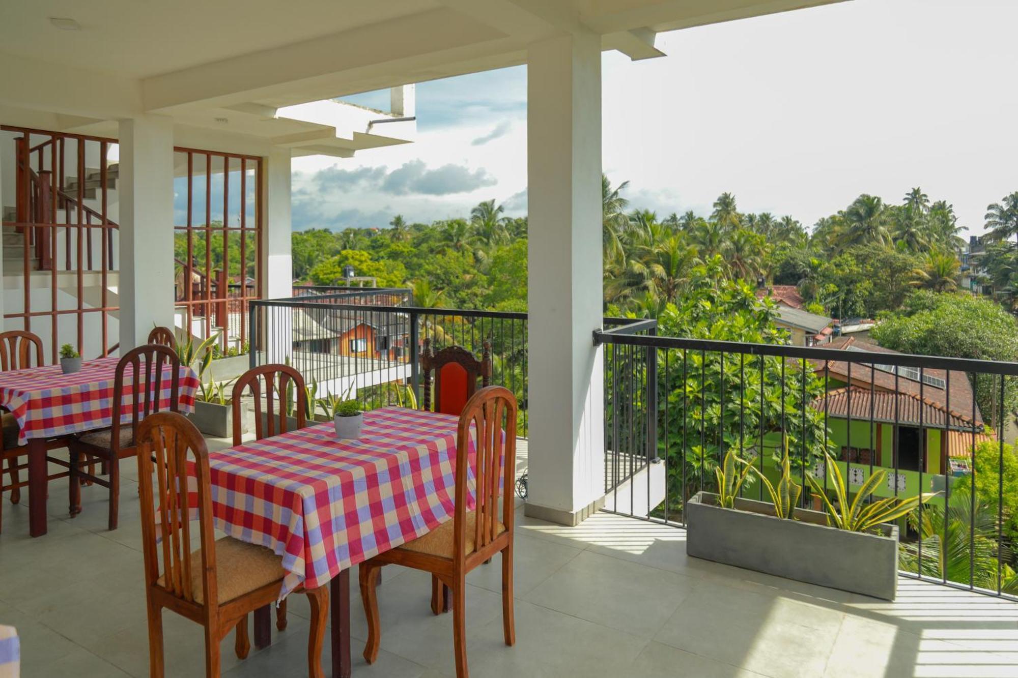 Traveller'S Hotel ฮิกคาดูวา ภายนอก รูปภาพ